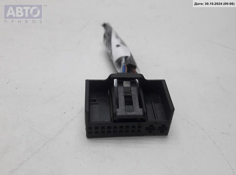 Разъем AUX / USB к Volkswagen Golf 2005
