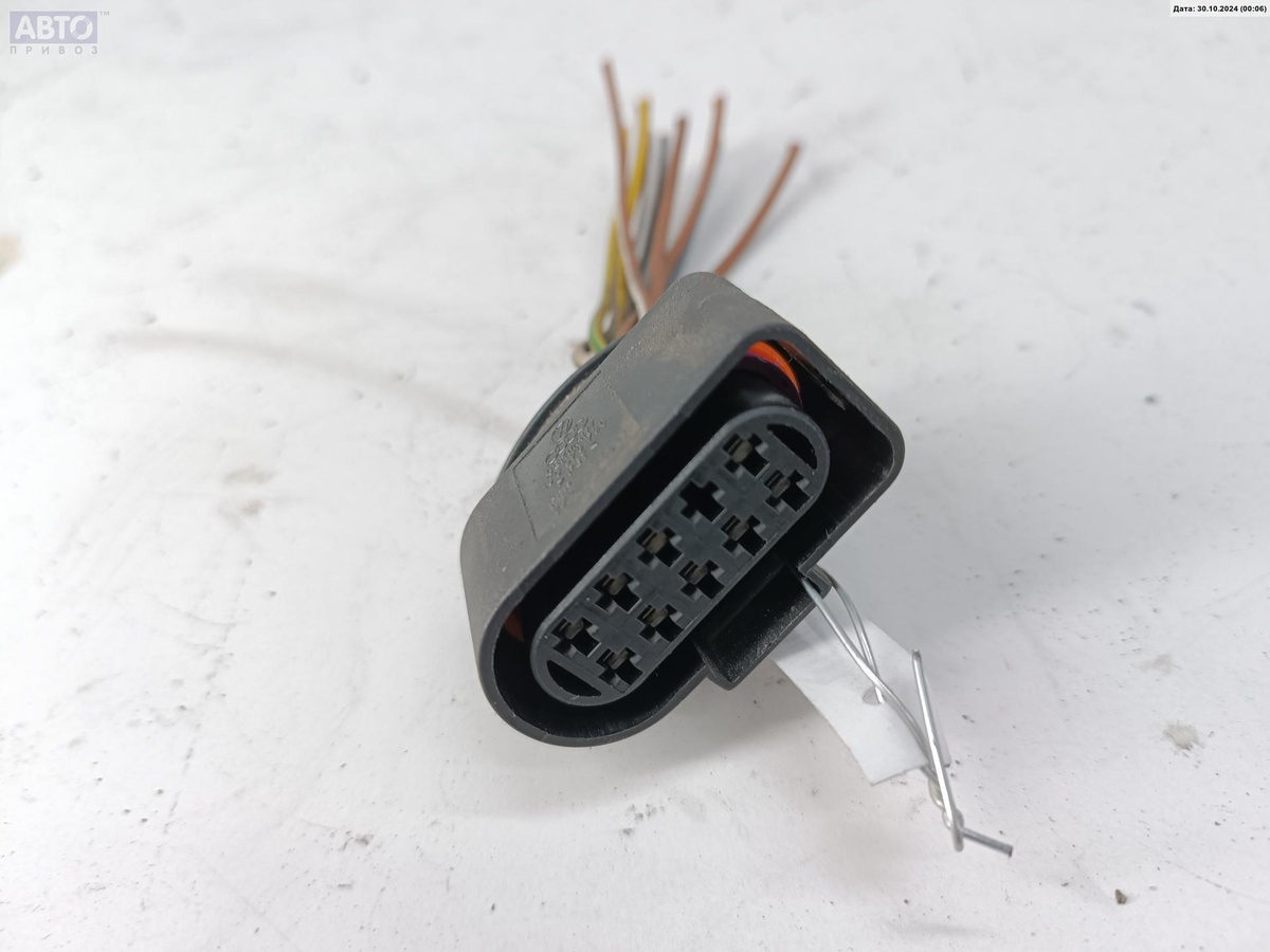 Разъем AUX / USB к Audi A6 1998