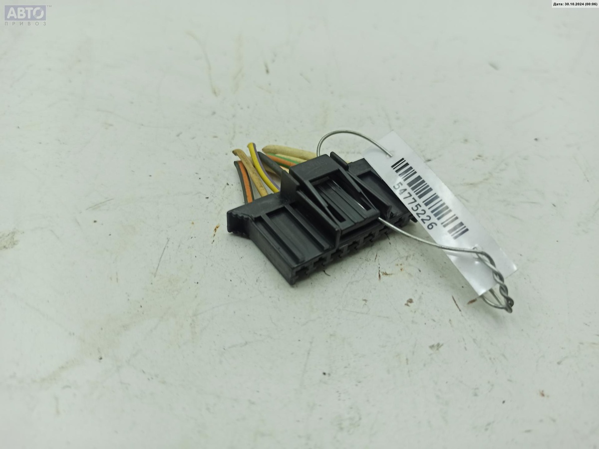 Разъем AUX / USB к Renault Megane 2001
