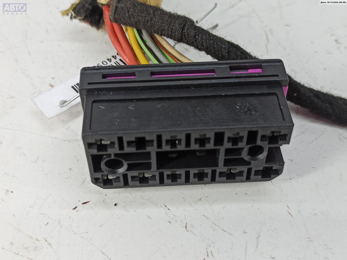 Разъем AUX / USB к Audi A6 1999