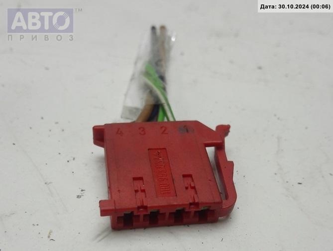 Разъем AUX / USB к Volkswagen Vento 1995