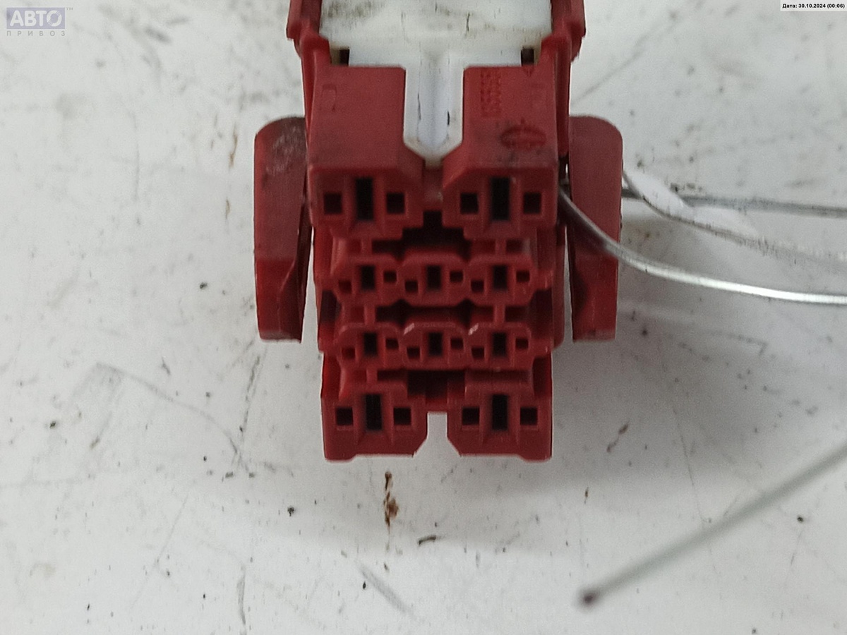 Разъем AUX / USB к Audi A3 2002