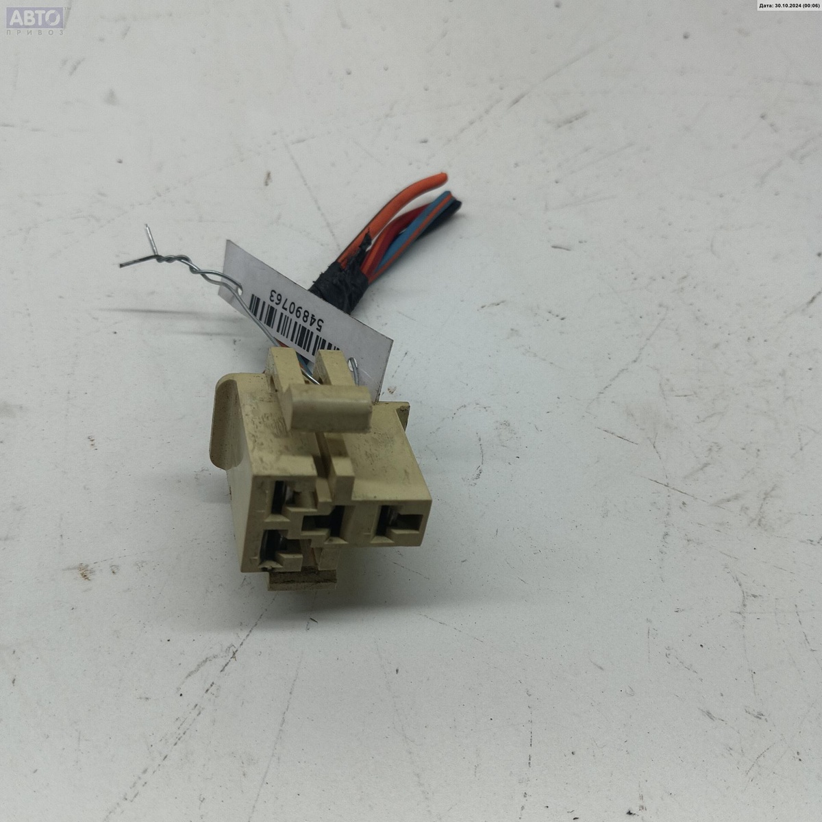 Разъем AUX / USB к Ford Windstar 2000