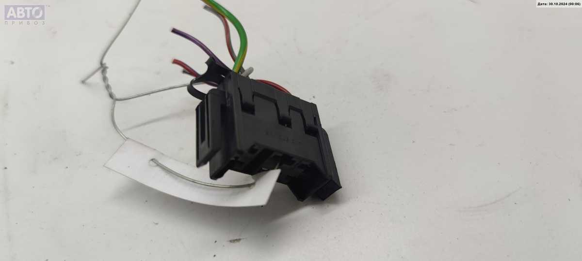 Разъем AUX / USB к Audi 80 1992