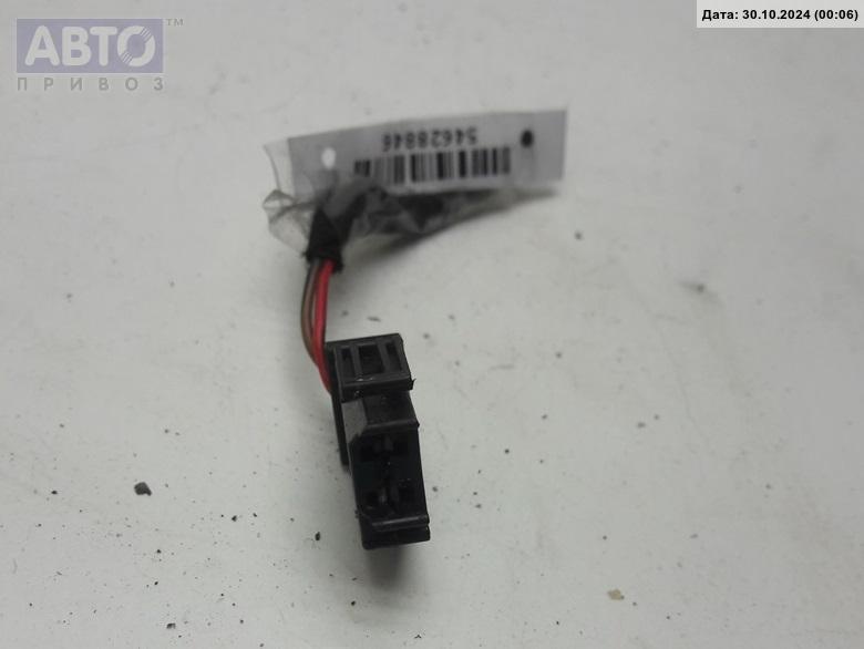 Разъем AUX / USB к Volkswagen Passat 1998