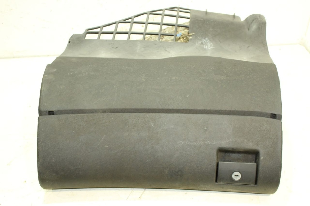 Бардачок к Audi A4 1998