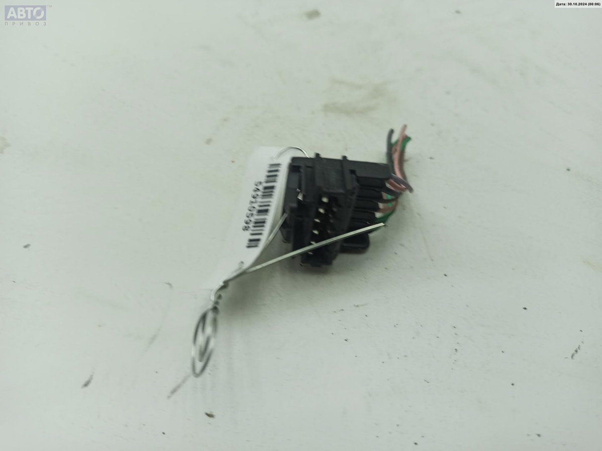 Разъем AUX / USB к Renault Laguna 2006