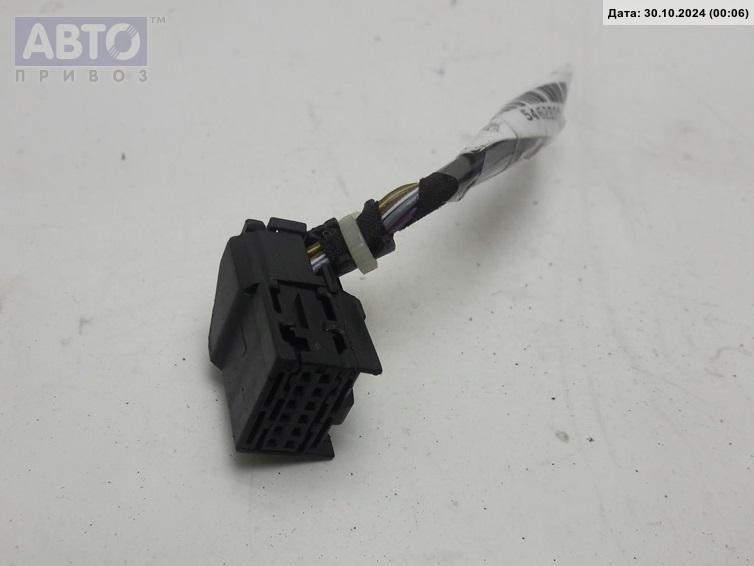 Разъем AUX / USB к Volkswagen Golf 2002