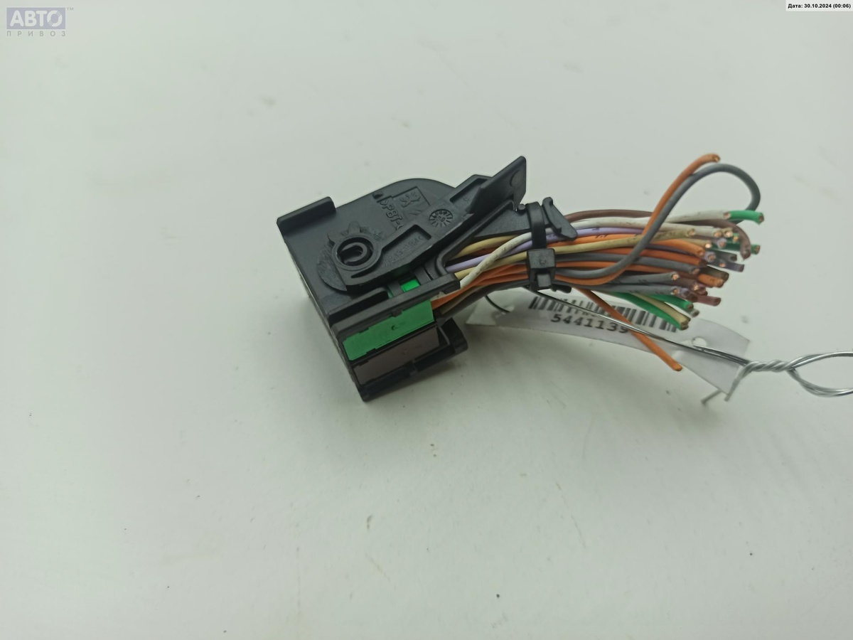 Разъем AUX / USB к Renault Laguna 2005