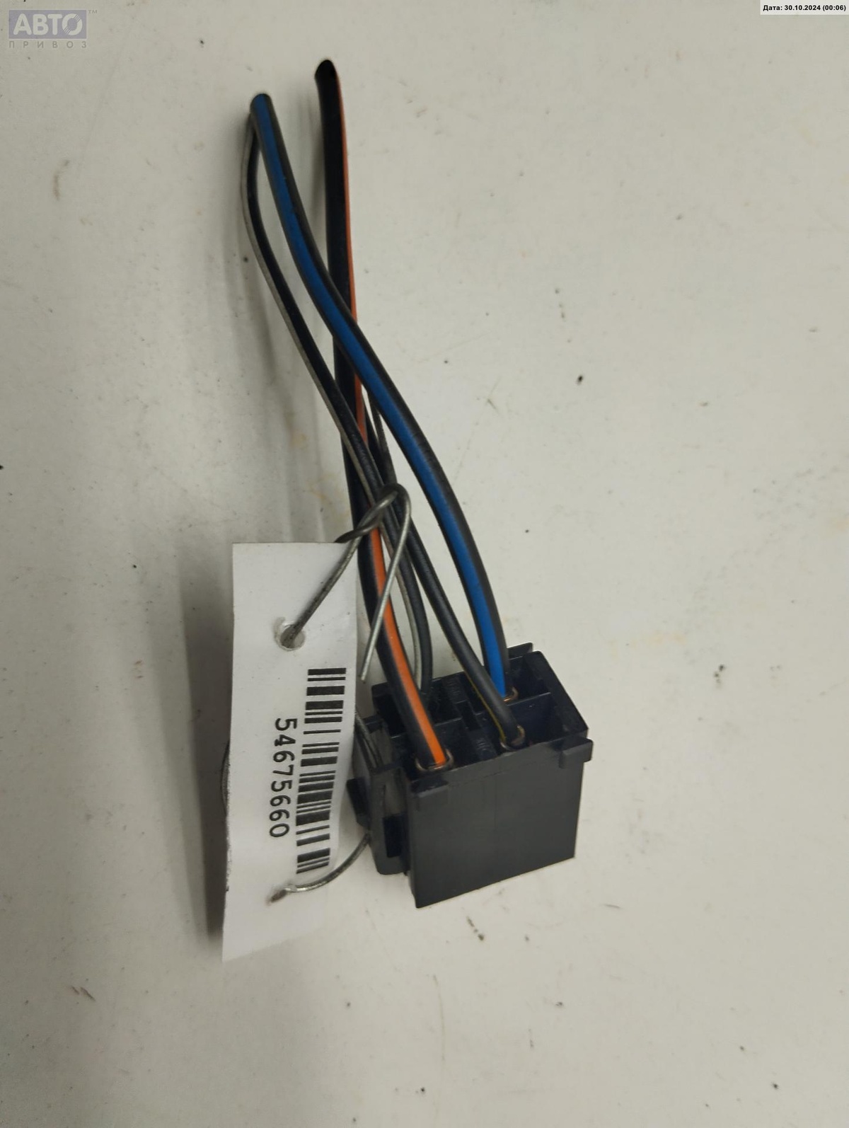Разъем AUX / USB к Ford Focus 2004
