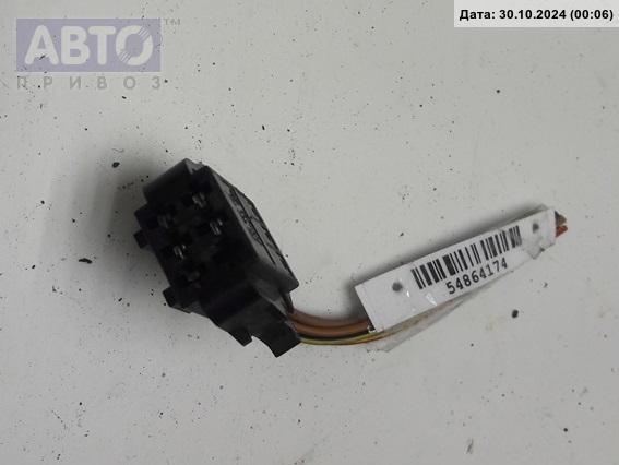 Разъем AUX / USB к Volkswagen Golf 1994