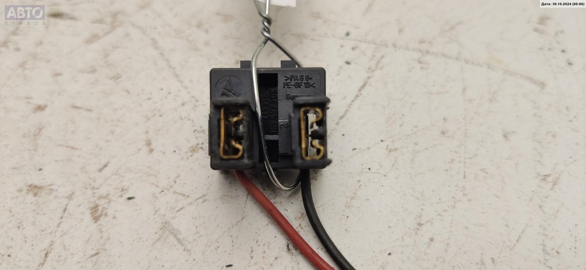 Разъем AUX / USB к Peugeot 306 2000