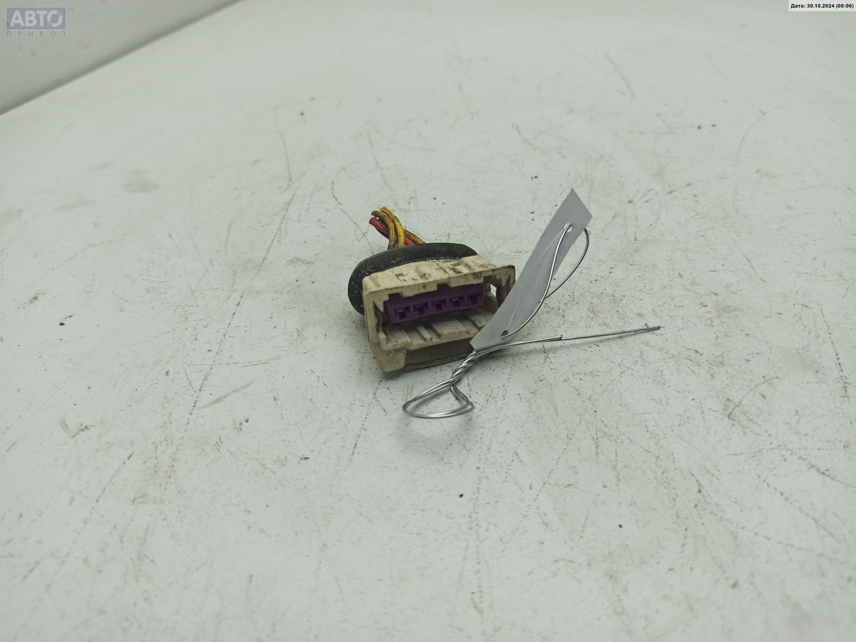 Разъем AUX / USB к Peugeot 306 1999