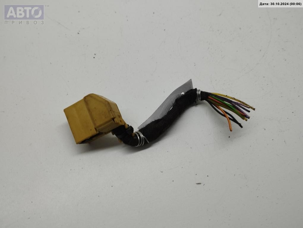 Разъем AUX / USB к Audi A6 1998