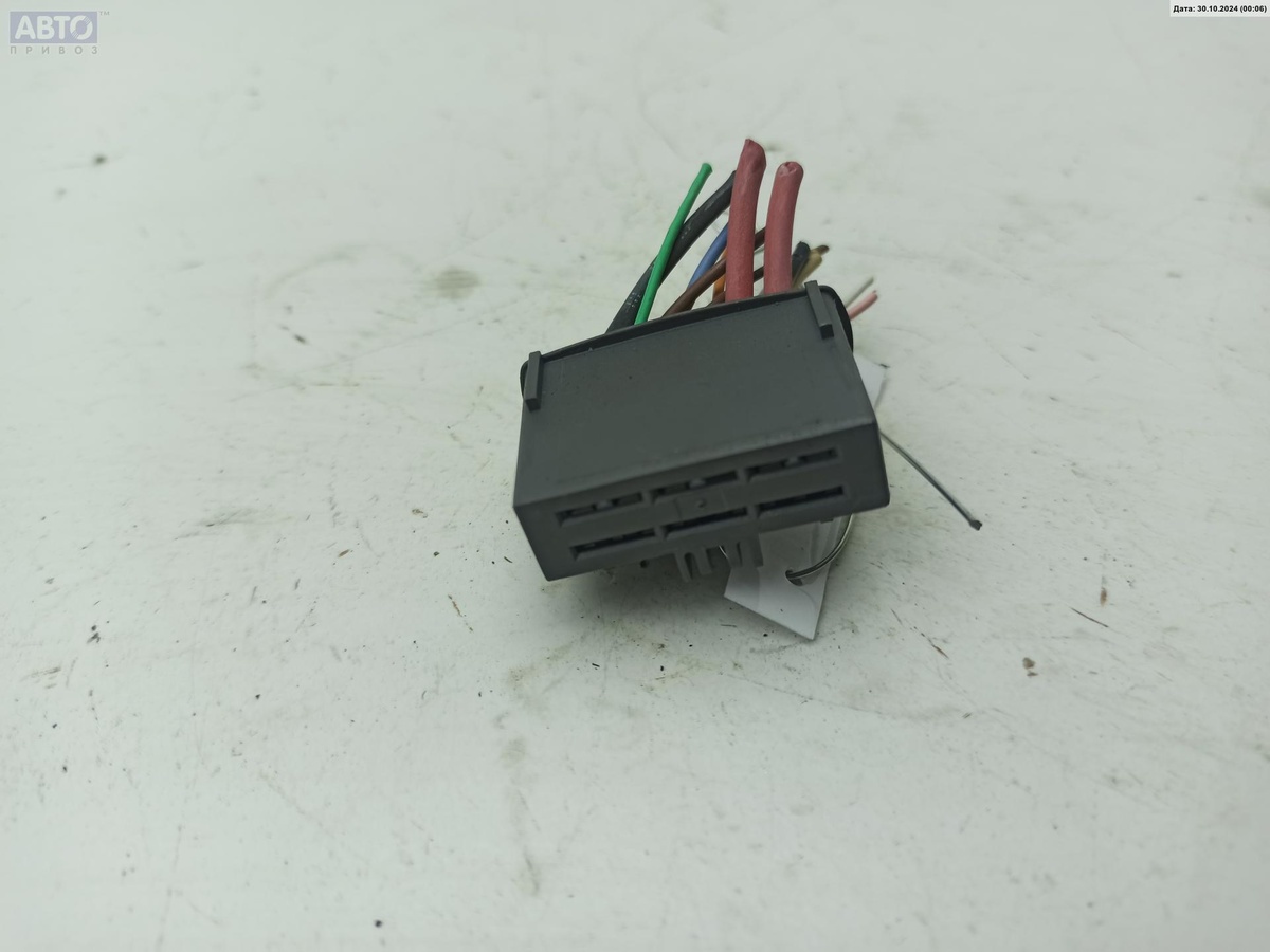 Разъем AUX / USB к Renault Espace 2004