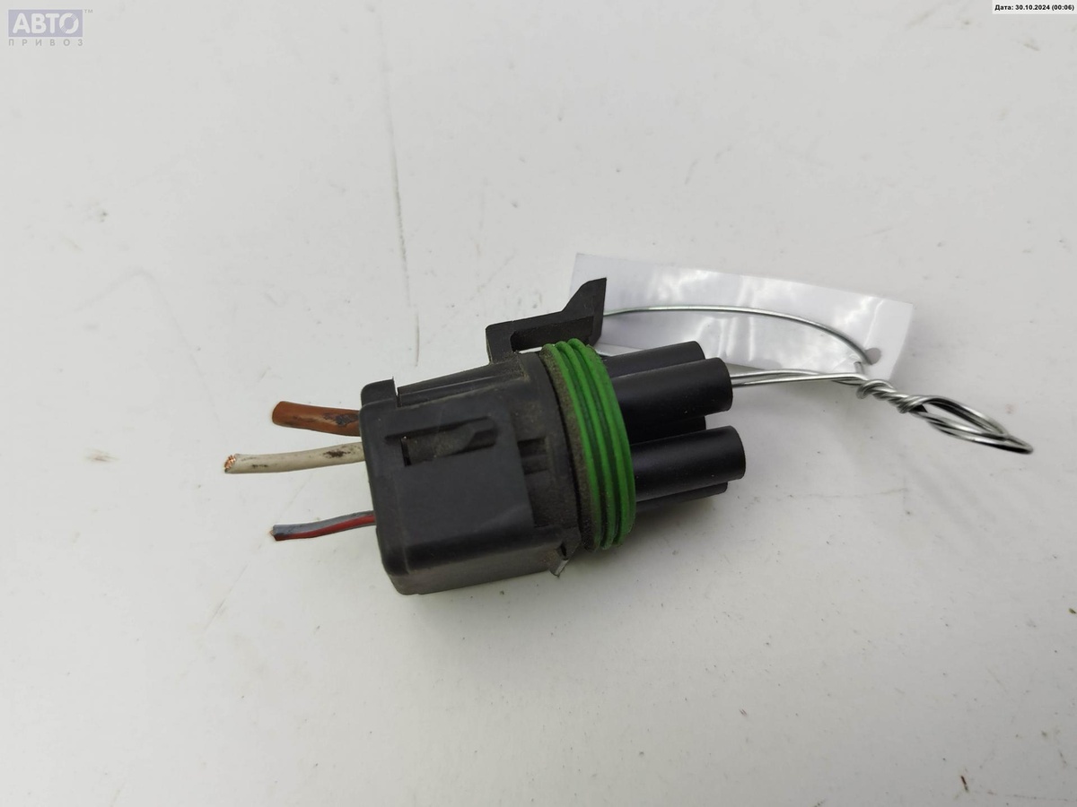 Разъем AUX / USB к Opel Omega 2001