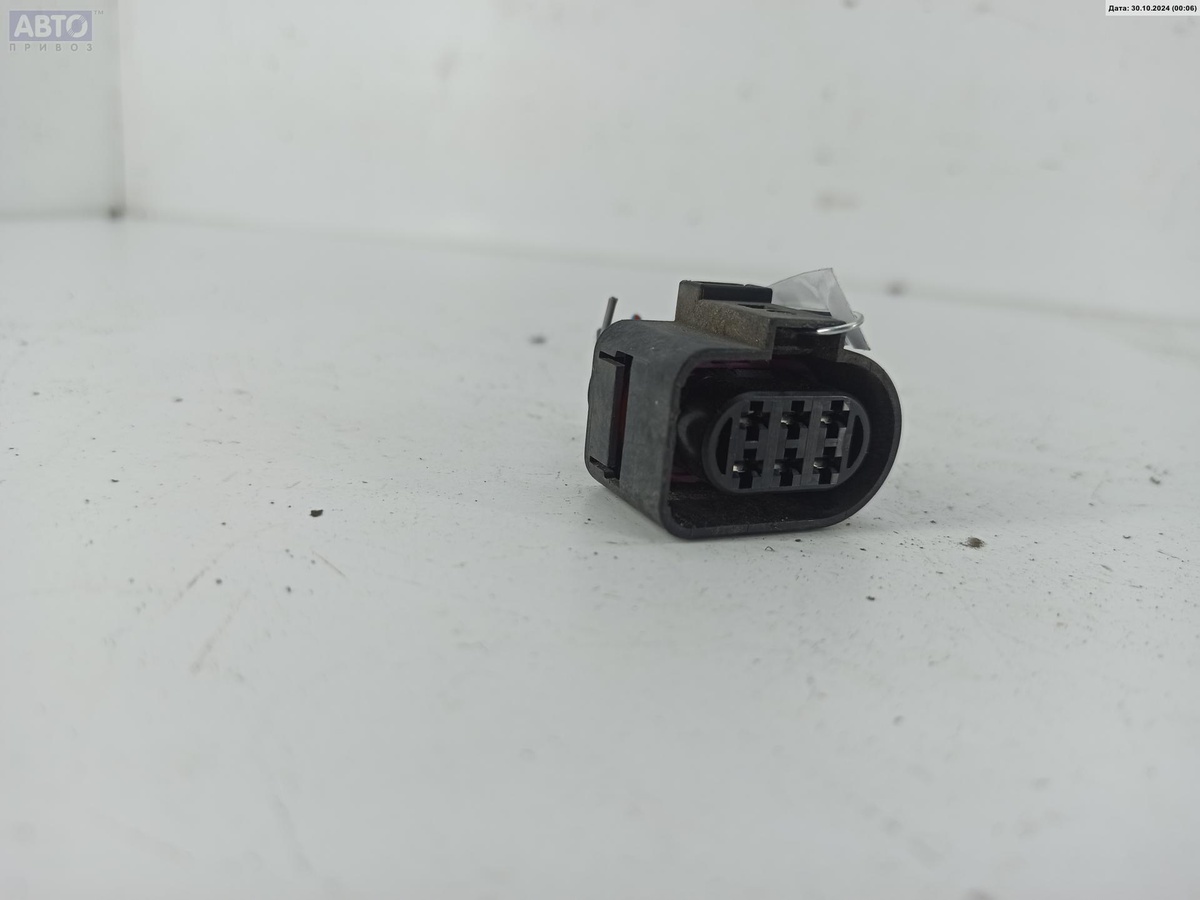 Разъем AUX / USB к Audi A4 2002