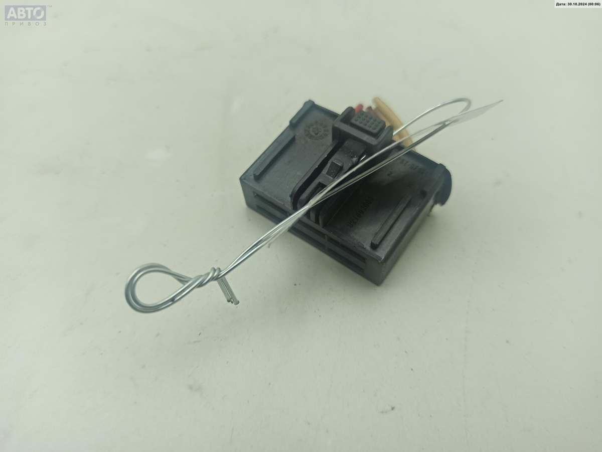 Разъем AUX / USB к Renault Laguna 2003