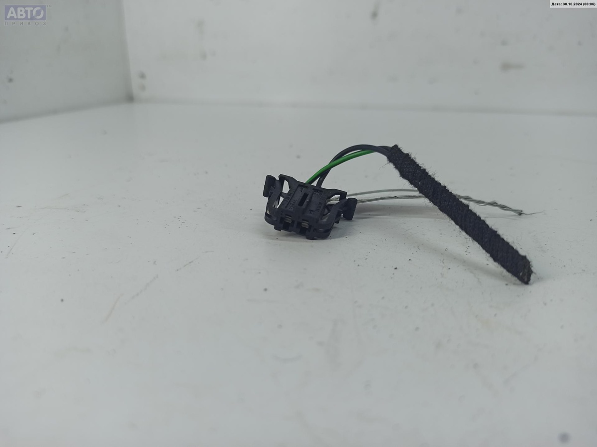 Разъем AUX / USB к Audi A6 2004