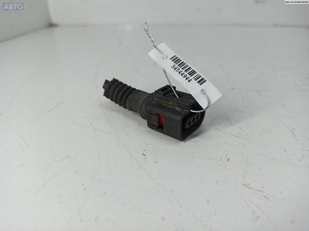 Разъем AUX / USB к Audi A6 2004