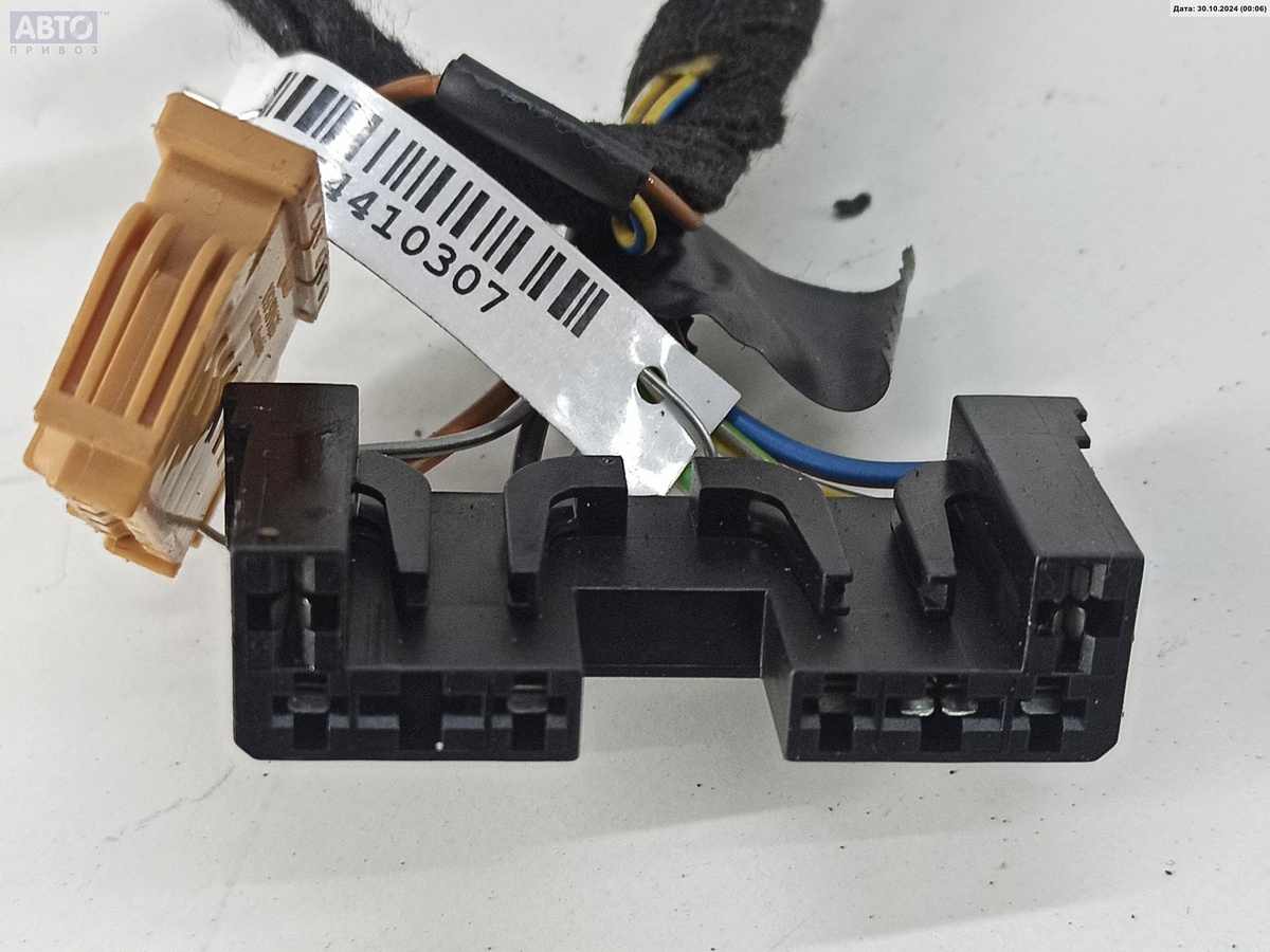 Разъем AUX / USB к Audi A6 2000