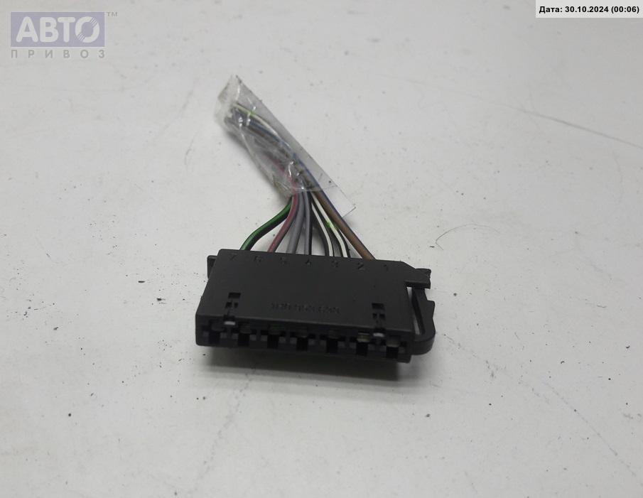Разъем AUX / USB к Volkswagen Golf 1996