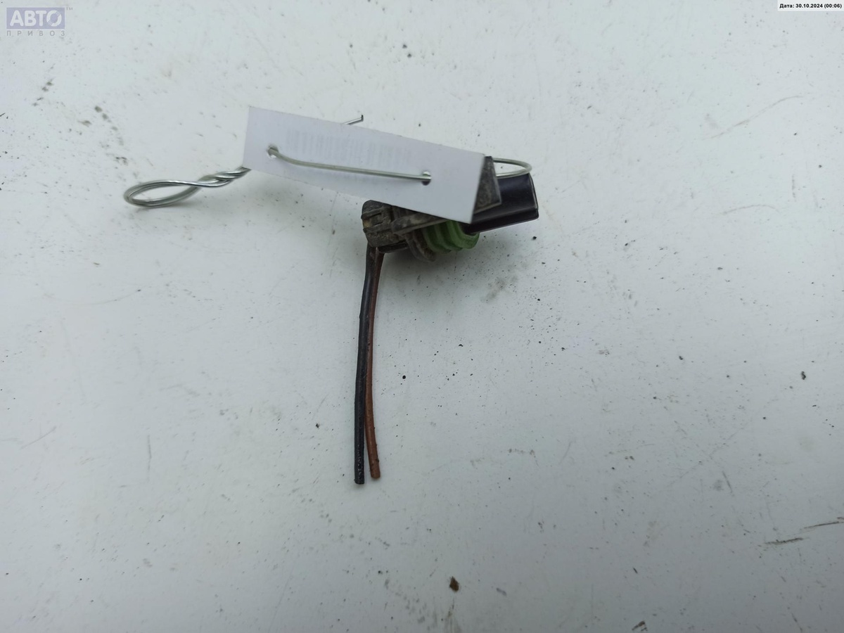 Разъем AUX / USB к Opel Vectra 1995