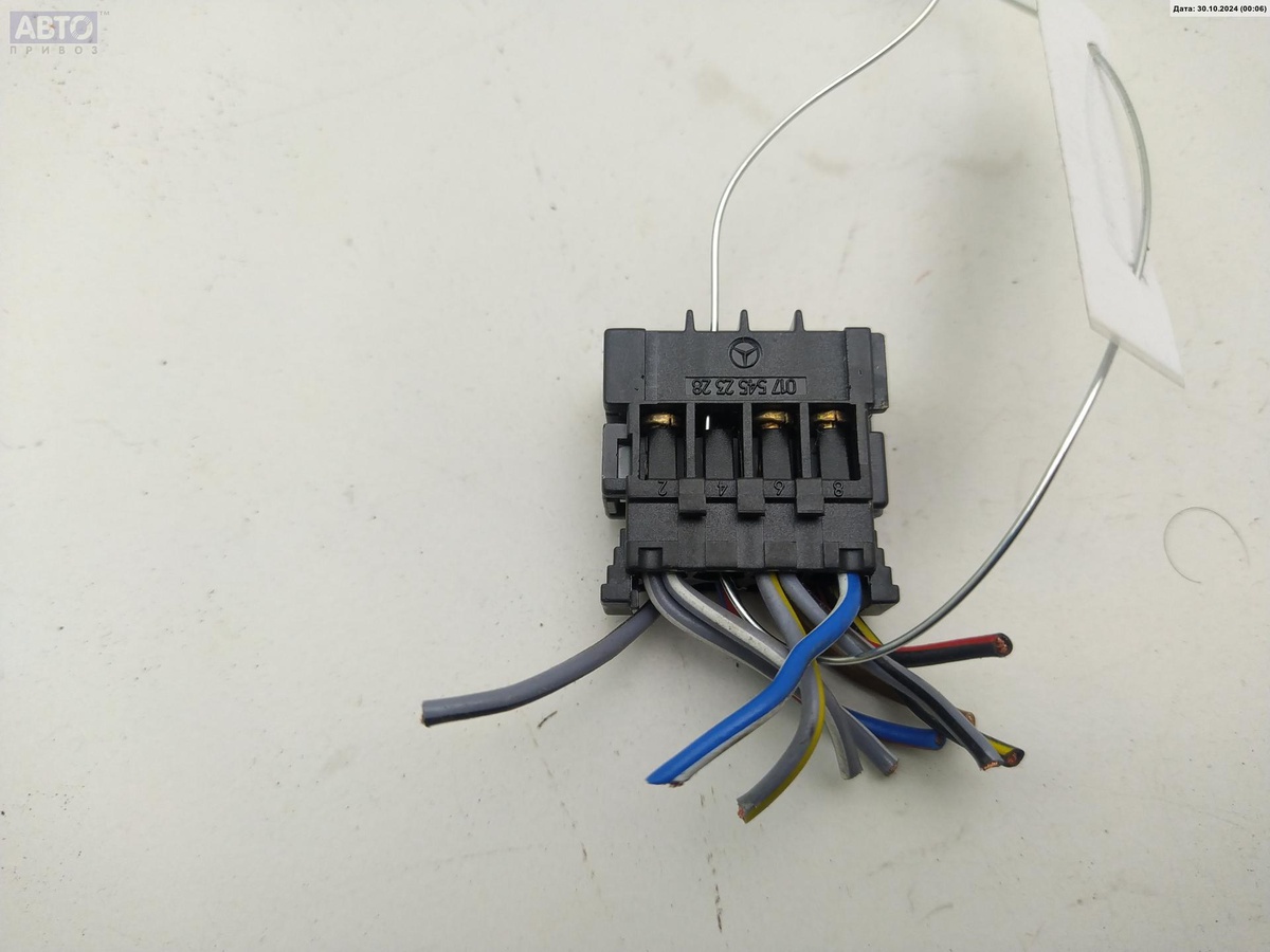 Разъем AUX / USB к Mercedes-Benz C-klasse 1994