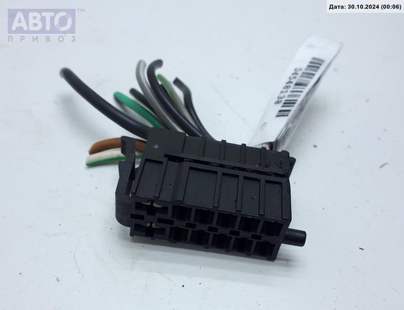 Разъем AUX / USB к Volkswagen Passat 1990