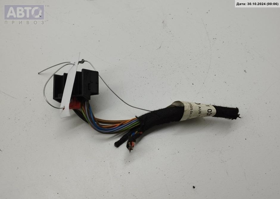 Разъем AUX / USB к Audi A6 2005