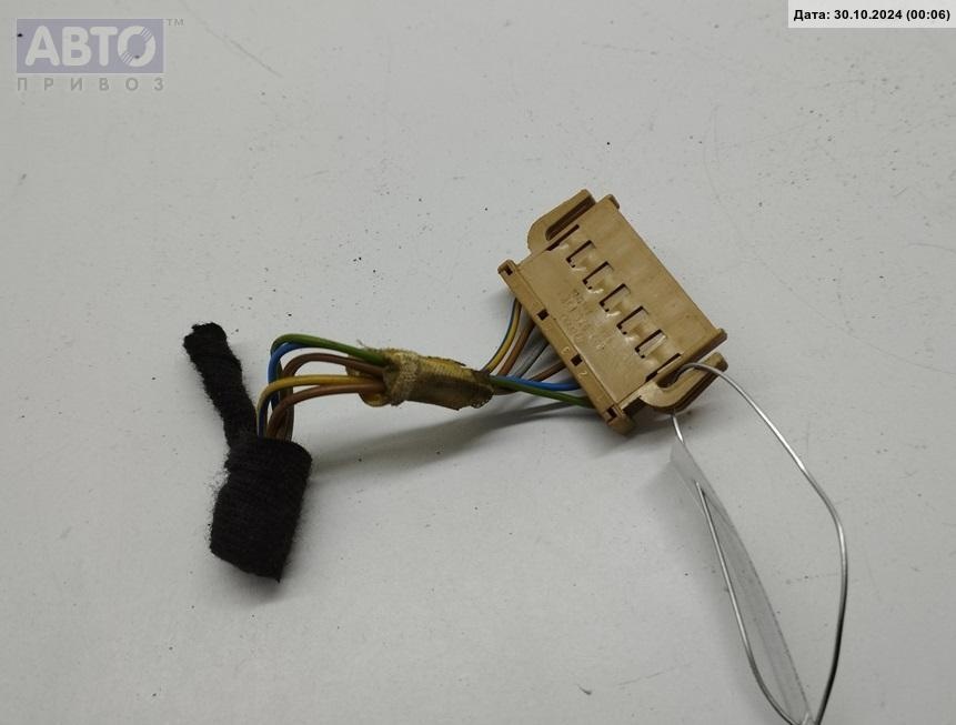 Разъем AUX / USB к Audi A6 1998