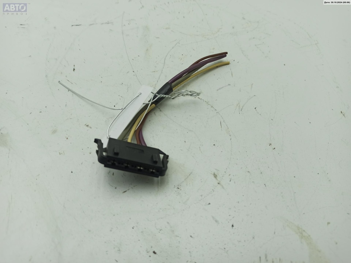 Разъем AUX / USB к Dacia Sandero 2009