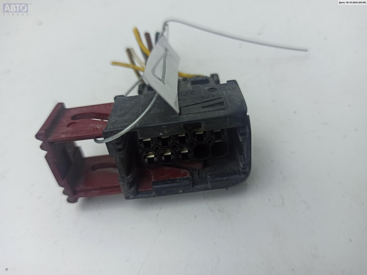 Разъем AUX / USB к Opel Meriva 2005