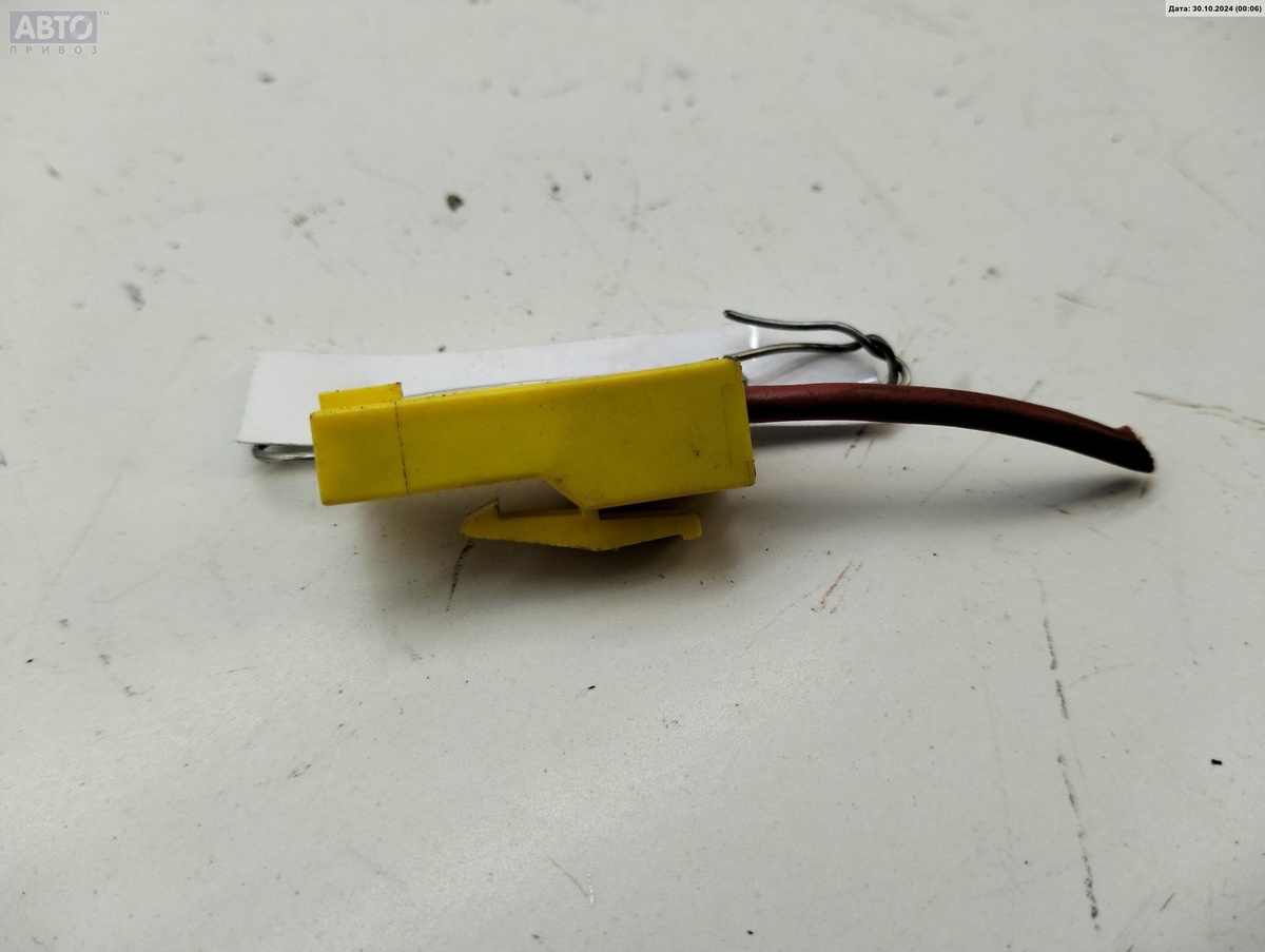 Разъем AUX / USB к Volkswagen Passat 1996