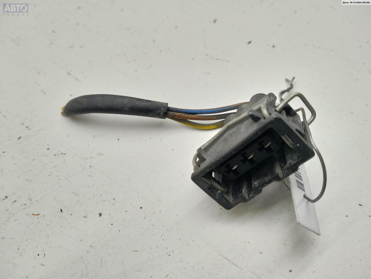 Разъем AUX / USB к Volkswagen Passat 1997