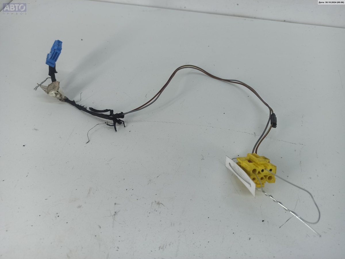 Разъем AUX / USB к Audi A4 1999