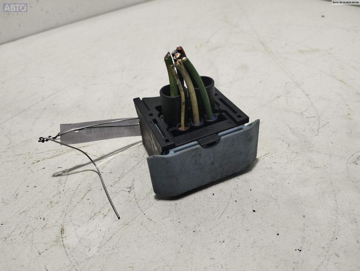 Разъем AUX / USB к Citroen Xsara Picasso 2006