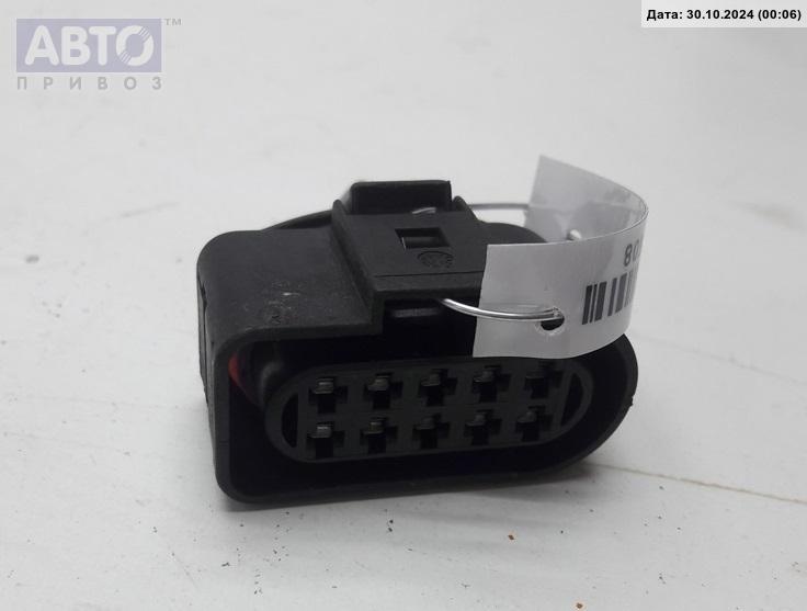 Разъем AUX / USB к Volkswagen Golf 1998