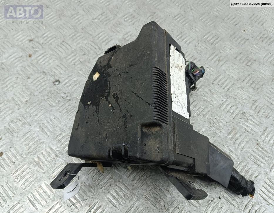 Короб предохранителей к Ford B-MAX 2014