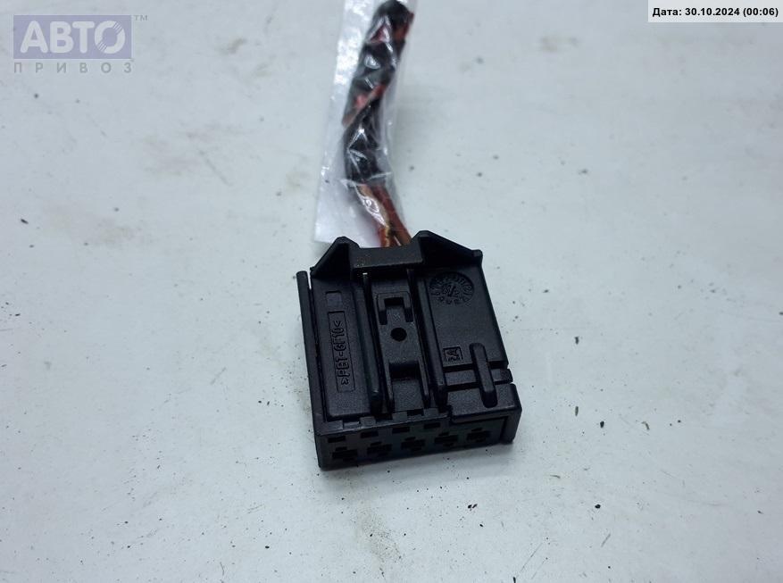 Разъем AUX / USB к Porsche Cayenne 2003