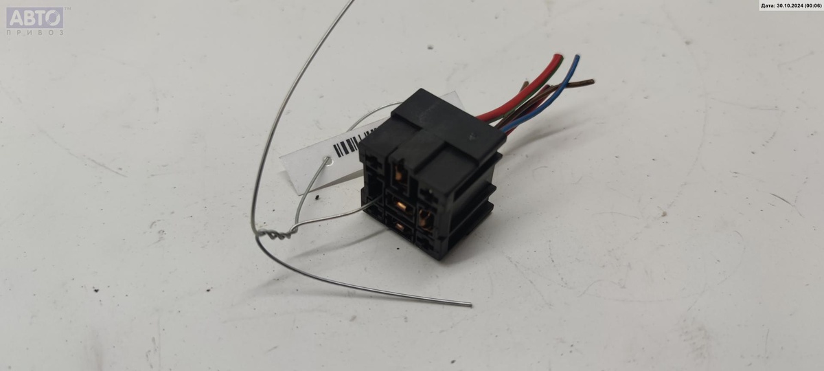 Разъем AUX / USB к Audi 80 1992
