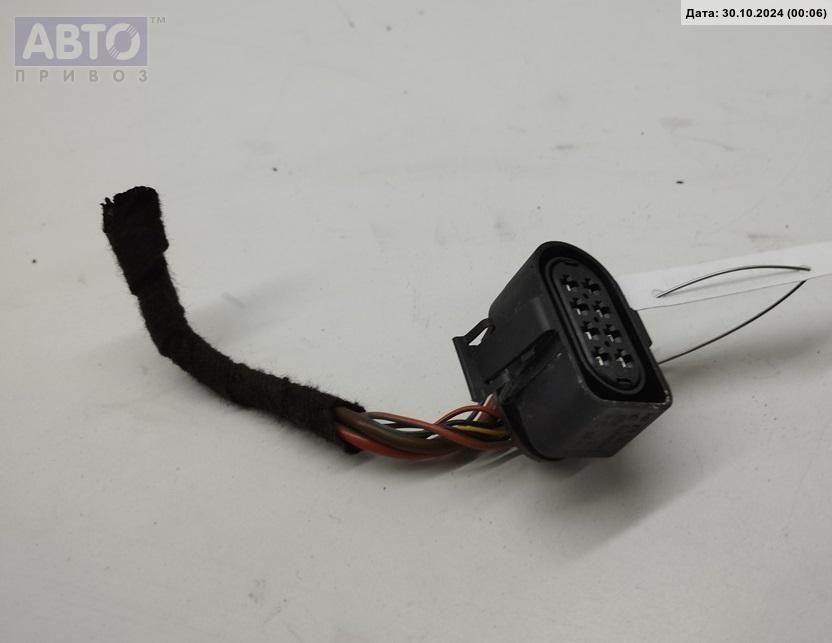 Разъем AUX / USB к Audi A6 2002