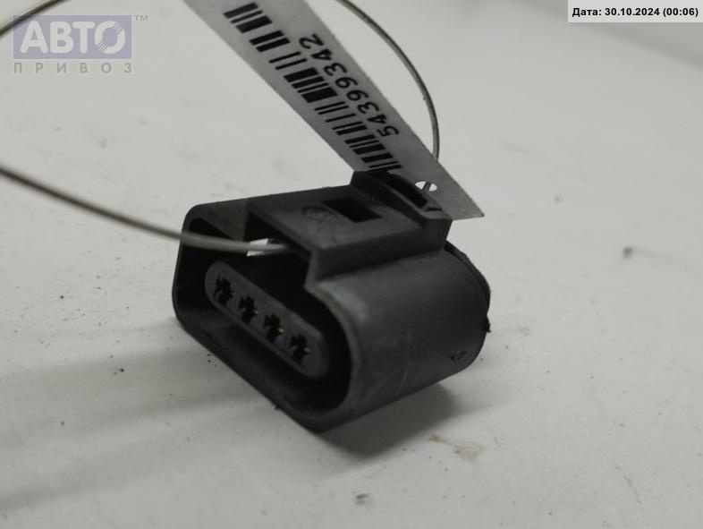 Разъем AUX / USB к Audi A6 2002