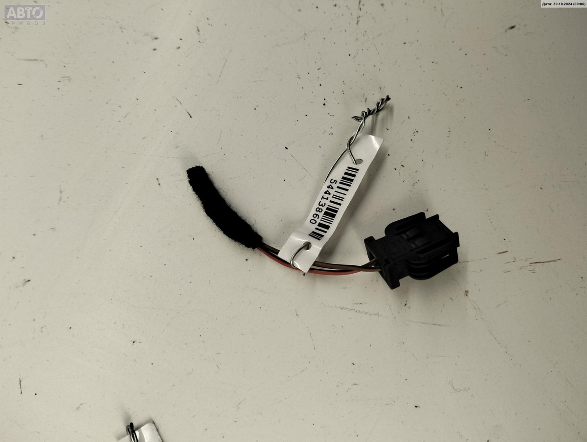 Разъем AUX / USB к Volkswagen Passat 2000