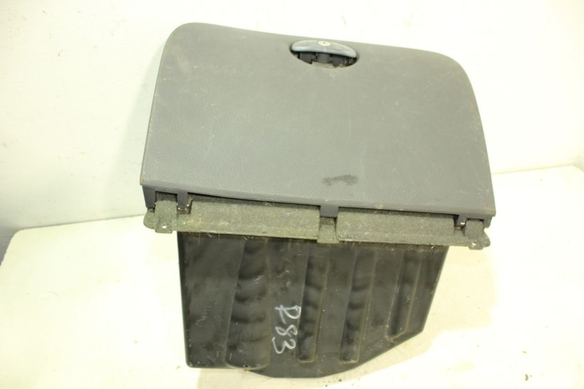 Бардачок к Citroen C5 2002