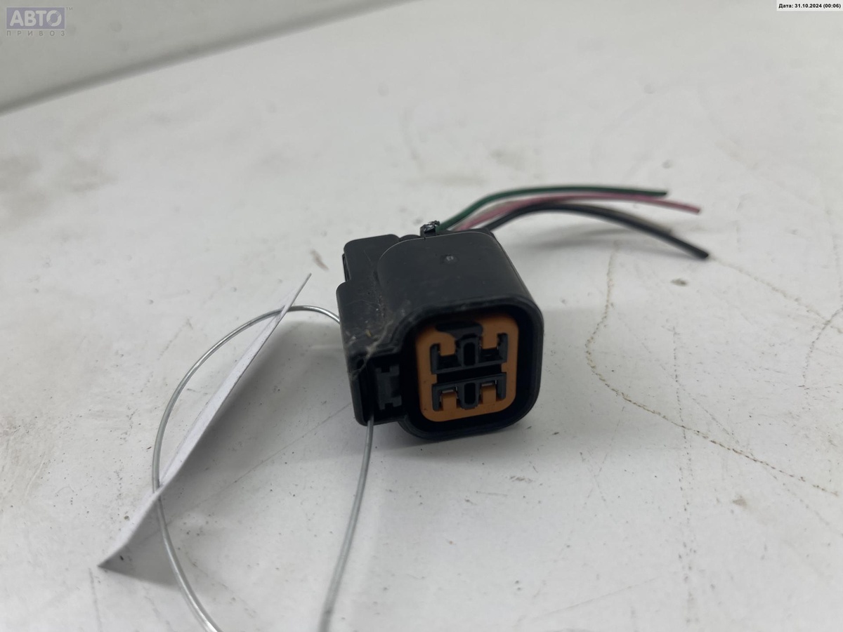 Разъем AUX / USB к Kia Carnival 2007