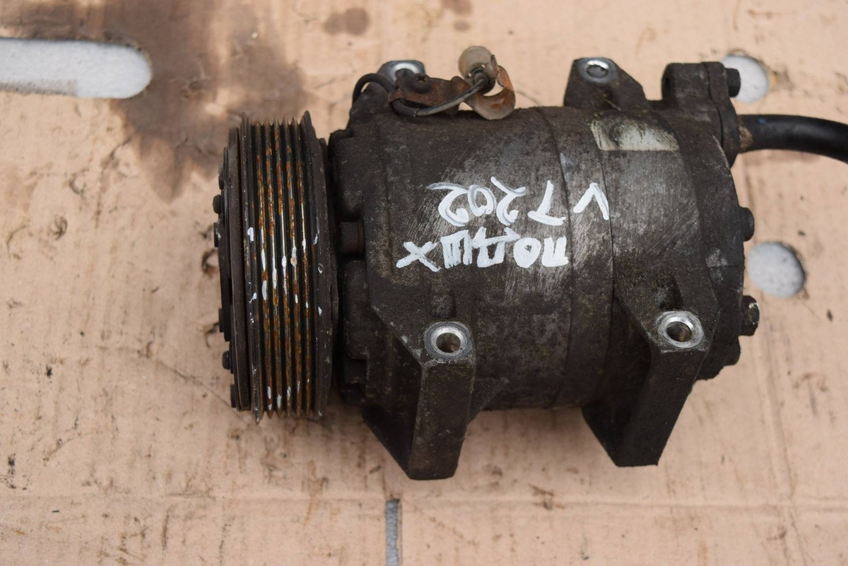 Компрессор кондиционера к Volvo V70 2003