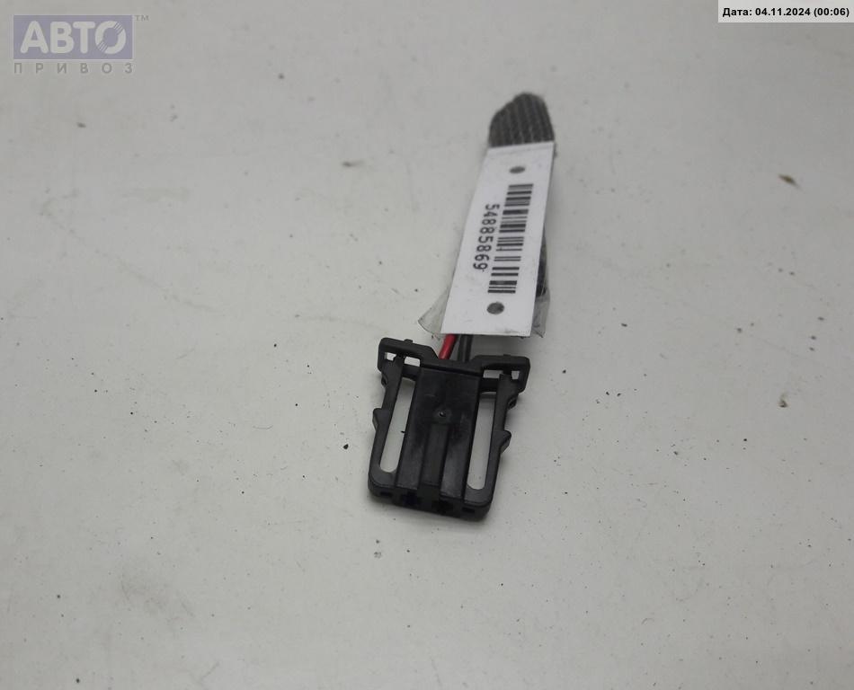 Разъем AUX / USB к Volkswagen Touran 2003