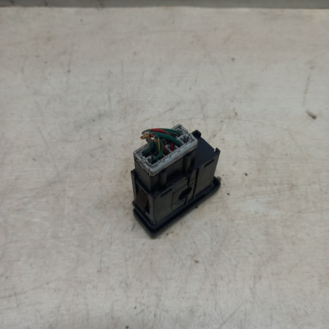Кнопка аварийной сигнализации к Rover 600 1998