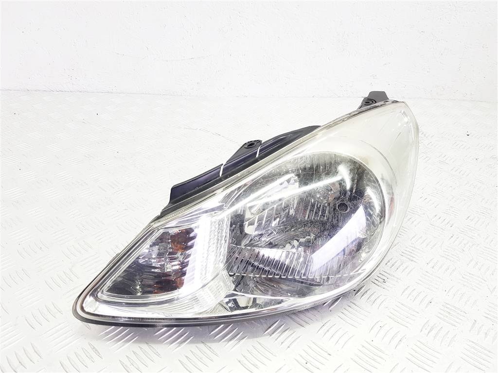 Фара левая к Hyundai i10 2009